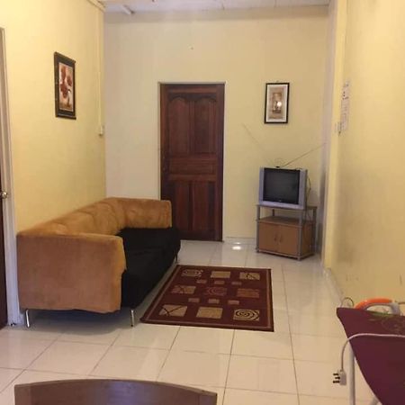 Trisya Homestay Kuala Terengganu Eksteriør billede